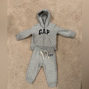 Gap sweat outfit with bear ears